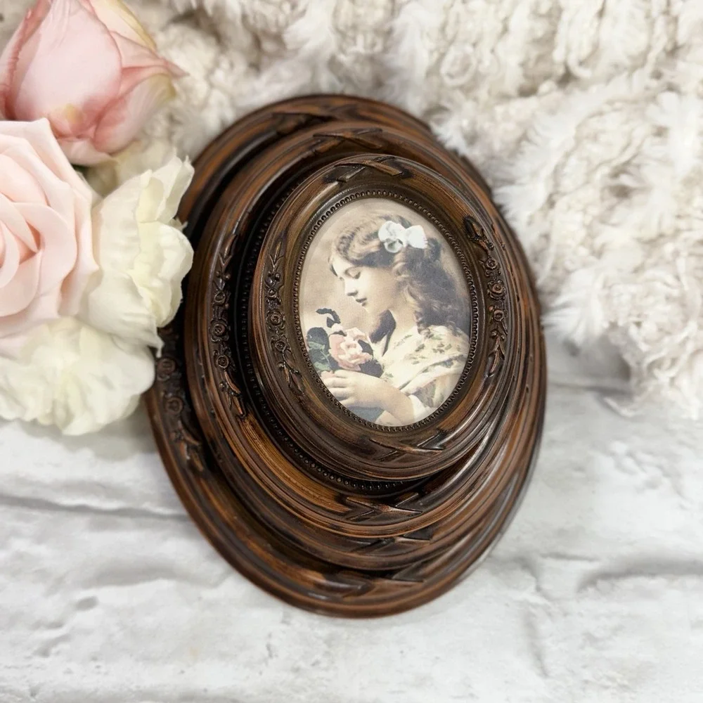 Vtg Victorian Style Ornate Faux Wood Picture Frames Set Of 5 Matching Frames NEW